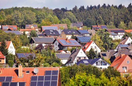 Einfamilienhäuser mit Solarzellen